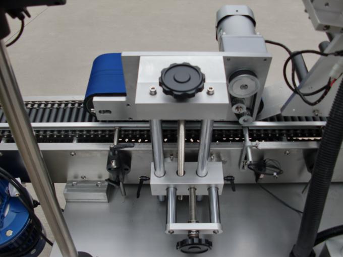 Кішкентай бөтелке жапсырма жапсырмасы үшін жоғары жылдамдықты толық автоматты флаконды жапсыру машинасы