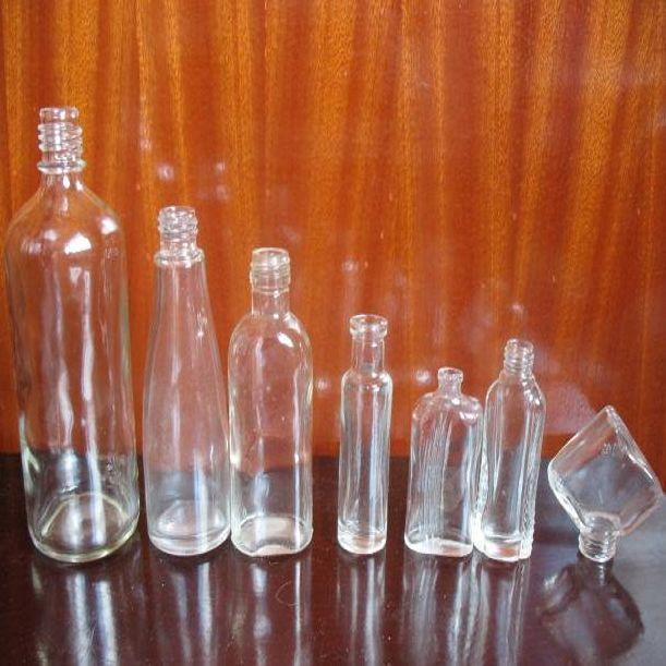 Жоғары жылдамдықтағы ең жақсы баға SUS304 Эконом Автоматты түрде өздігінен жабысатын жапсырма флаконды жапсыру машинасы