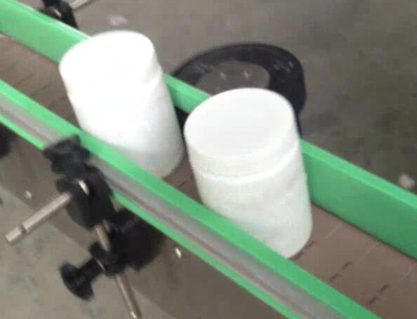 Дөңгелек бөтелкелерді жапсыру машинасы, қант құмырасына арналған құю және жапсыру машинасы