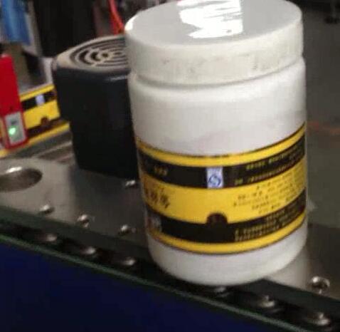 Дөңгелек бөтелкелерді жапсыру машинасы, қант құмырасына арналған құю және жапсыру машинасы