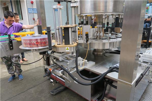 CE айналмалы жапсырмаларын жапсыру машинасы бір толық автоматты бөтелке қанаты