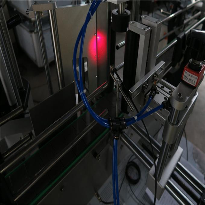 Шарап бөтелкесін жапсыруға арналған аппликатор машинасы, жоғары қуатты серво мотор, сыра бөтелкелеріне арналған затбелгі