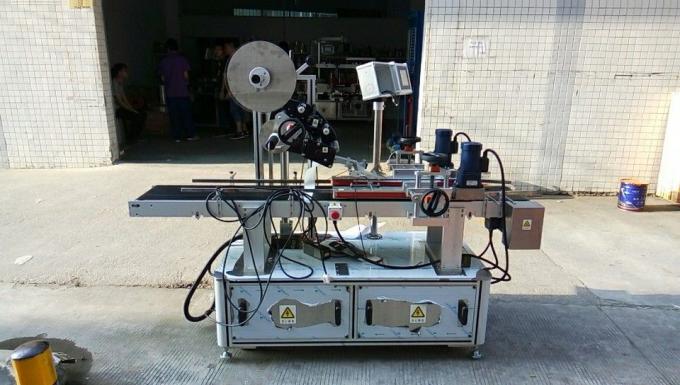 Қақпақтарға, қораптарға, журналдарға, картонға арналған 1500 Вт жоғары жапсырма машинасы / жапсырмаларды қолдану жабдықтары