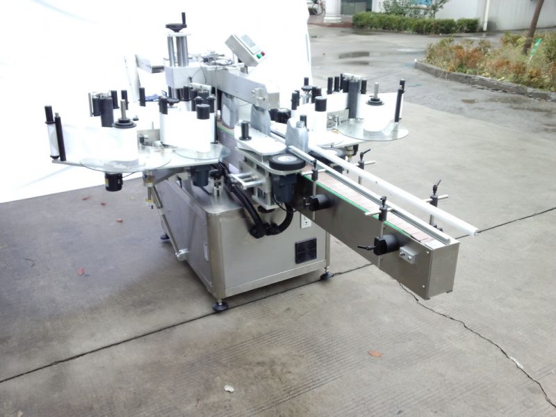 Қытай Сопақ, дөңгелек, акварель бөтелкесіне арналған алдыңғы және артқы жағы бар автоматты екі жақты жапсырма жапсырма машинасы