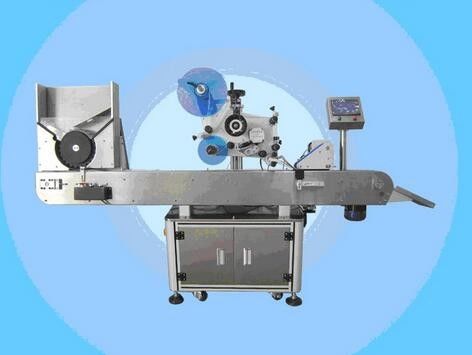 Қытай косметикаға арналған автоматты флаконды таңбалау машинасы лак жапсырмаларын жапсыру машинасы